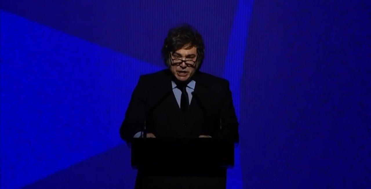 Testigos silentes de un deseo presidencial- quemar periodistas a la hoguera