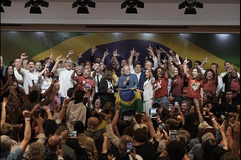 Presidentes latinoamericanos felicitaron a Lula por su victoria electoral en Brasil