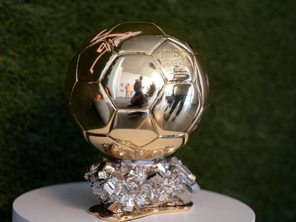 Messi va por su noveno Baloacuten de Oro- quieacutenes son los grandes candidatos