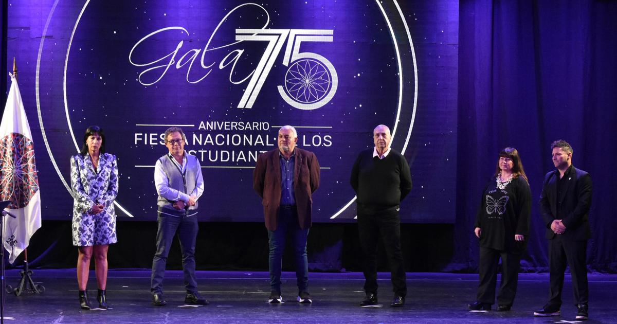 La Fiesta Nacional de los Estudiantes tuvo una noche de gala y reconocimientos