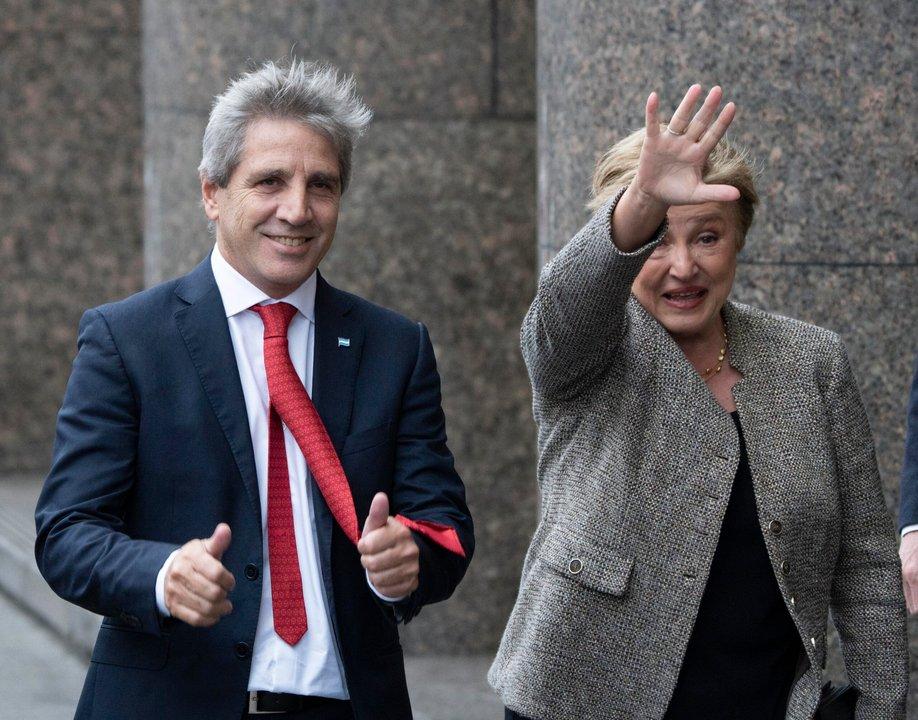 El FMI aproboacute la tercera revisioacuten del acuerdo con la Argentina