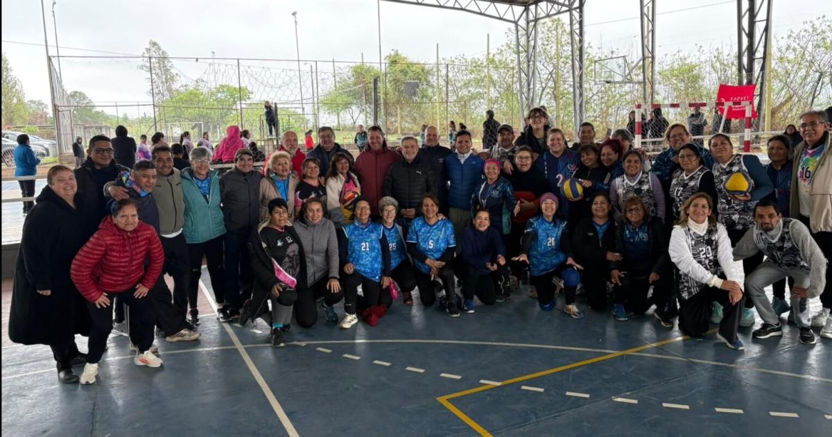 La Liga Municipal de Newcom disputoacute las finales de su torneo en la UNJu