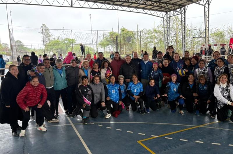 La Liga Municipal de Newcom disputoacute las finales de su torneo en la UNJu