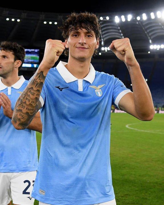 El bisnieto de Benito Mussolini marcoacute su primer gol en la Serie A con la camiseta de la Lazio