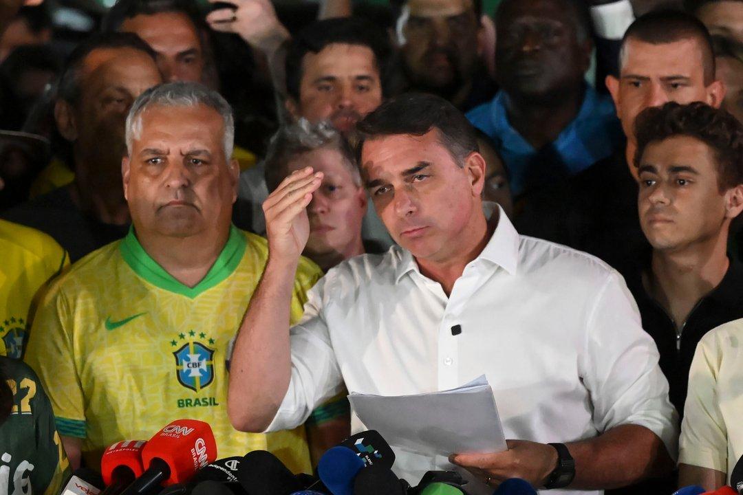 ldquoNo era mi intencioacuten dejar mi patriardquo- Flaacutevio Bolsonaro se proclamoacute presidente electo de Brasil