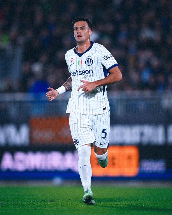 El Inter le ganoacute al Venezia y comparte la punta de la Serie A