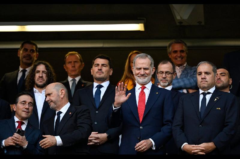 Felipe VI- Tendraacuten que adoptarse medidas para que esto no vuelva a suceder