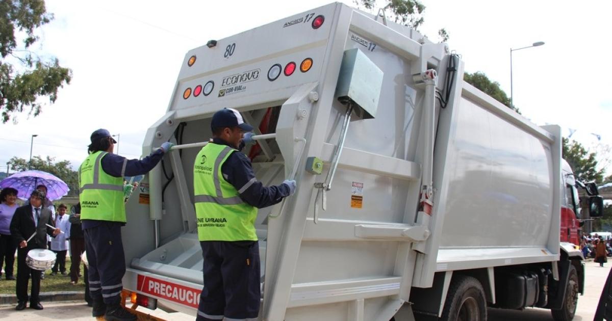 Servicios municipales el lunes 2 por el Diacutea de los Fieles Difuntos