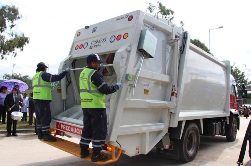 Servicios municipales el lunes 2 por el Diacutea de los Fieles Difuntos