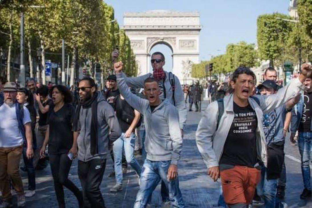 El gobierno franceacutes se prepara para otro saacutebado de alto riesgo