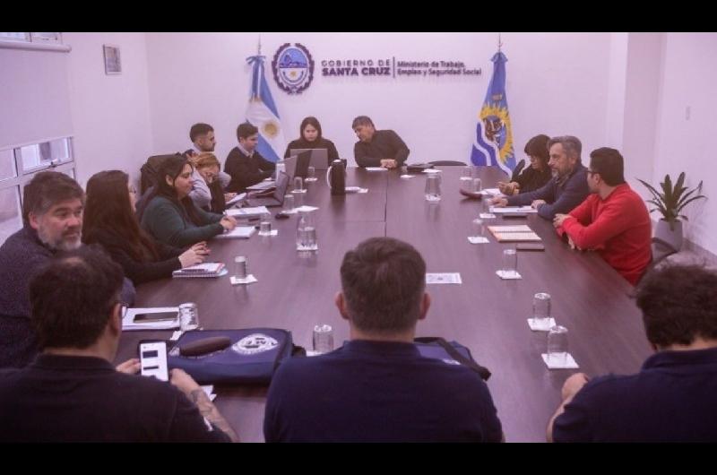 Santa Cruz- ATE reclamoacute a Vidal por una peacuterdida salarial de casi seis puntos