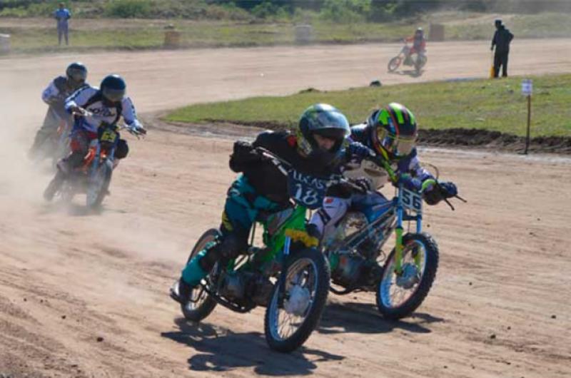 Se corrió la primera fecha del speedway :: Diario Pregon de Jujuy