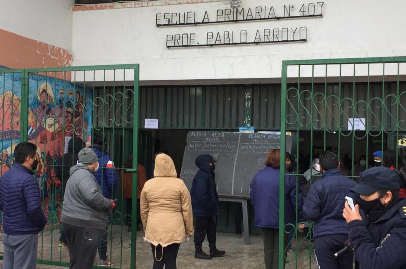 El 65% del padrón electoral se acercó a votar - Vimarsana News