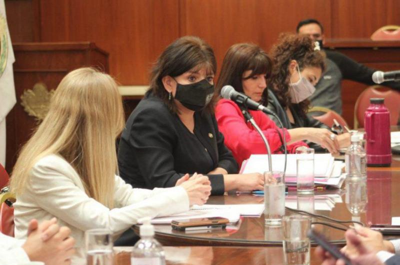 Funcionarios y agentes del Estado deberán capacitarse en temas ambientales :: Diario Pregon de Jujuy - Vimarsana News