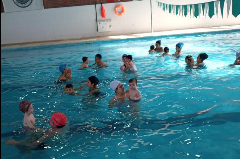 Muestra de natación infantil :: Diario Pregon de Jujuy - Vimarsana News