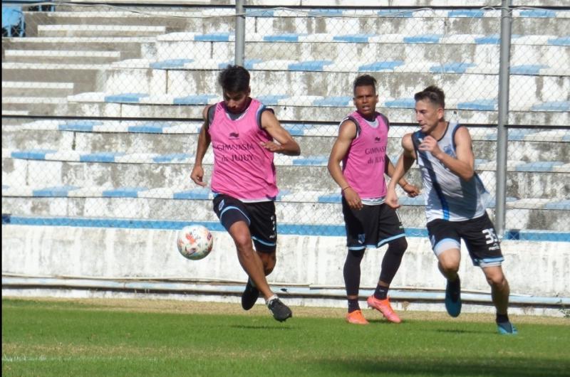 Gimnasia y Esgrima viaja esta noche con equipo confirmado - Vimarsana News