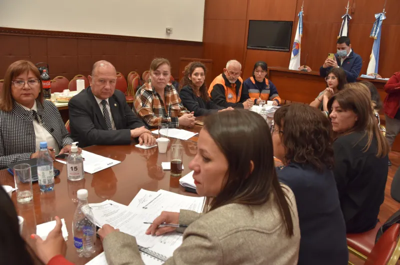 Avanzan en la legislatura proyectos para reglamentar actividad de los bomberos voluntarios - Vimarsana News