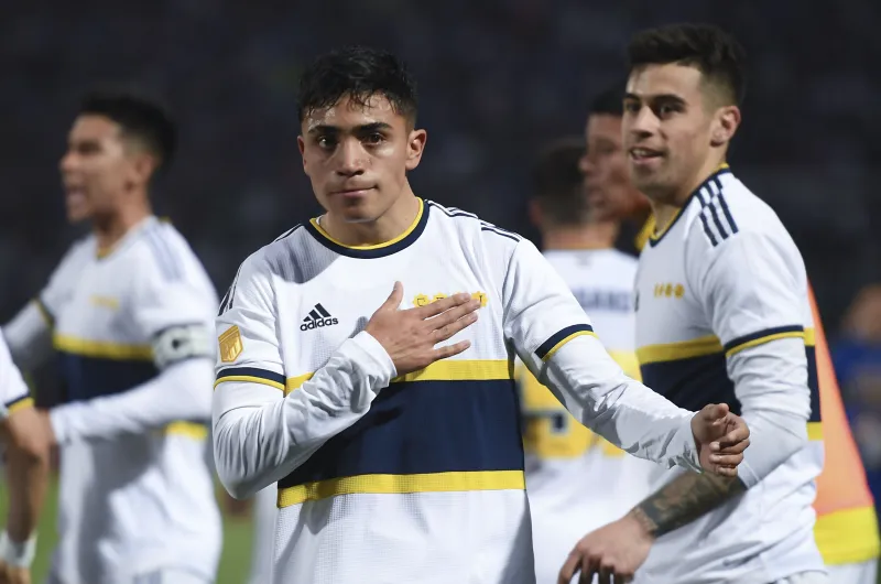 Boca gana en Mendoza para subirse a la cima de la Liga Profesional
