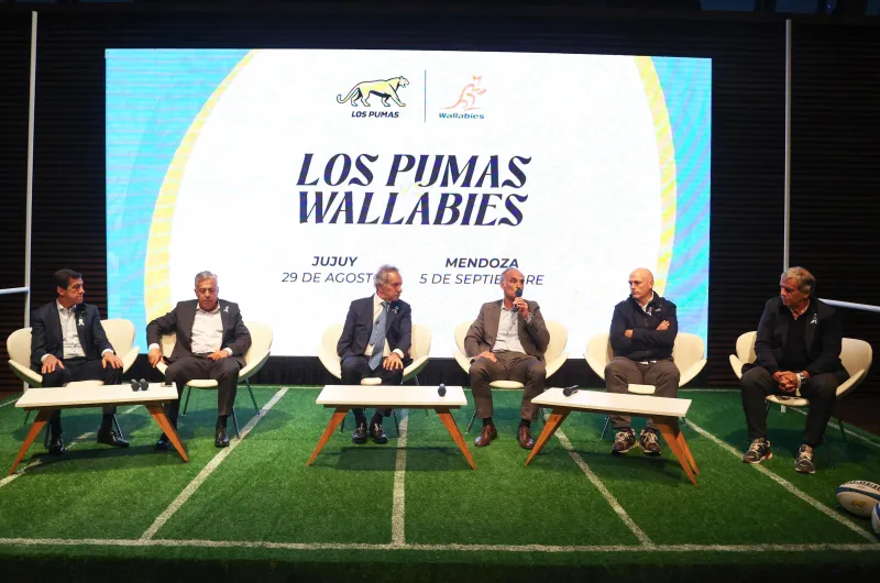 Sadir junto a Scioli y Cornejo en el lanzamiento de los encuentros de rugby entre Argentina y Australia