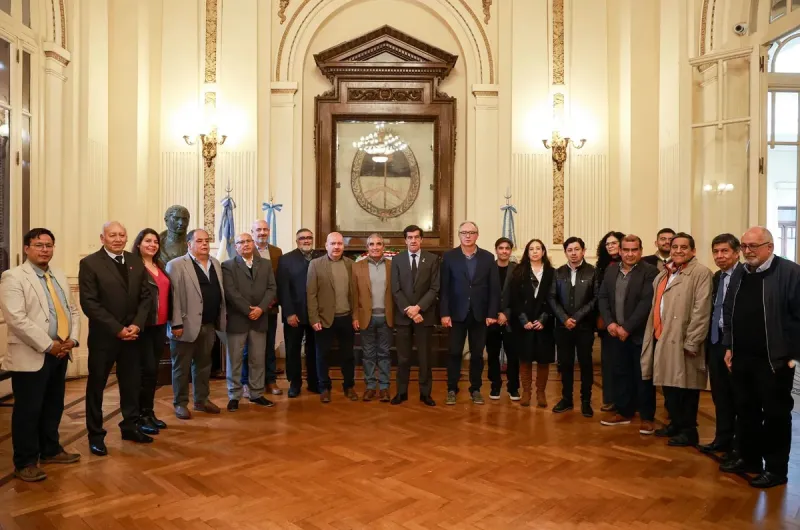 Carlos Sadir: "Jujuy continúa apostando al desarrollo, al trabajo y a la obra pública"