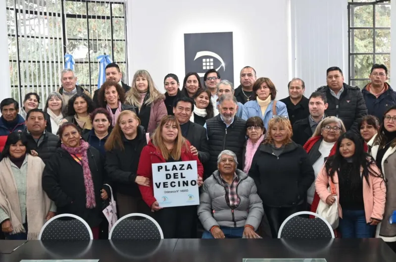 Jorge reconoció la labor que realizan los centros vecinales en San Salvador