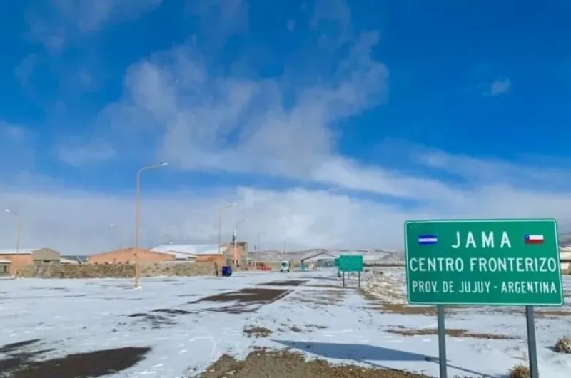 Cerraron el Paso de Jama debido a la abundante nevada en el lado chileno