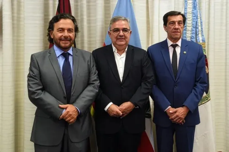 A diferencia de Sadir, Saenz y Jalil están en contra de las PASO